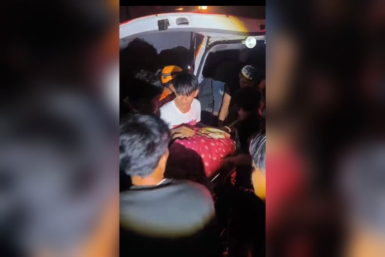 Pemuda di Makassar Tewas Saat Naik Atap untuk Bantu Padamkan Rumah Terbakar