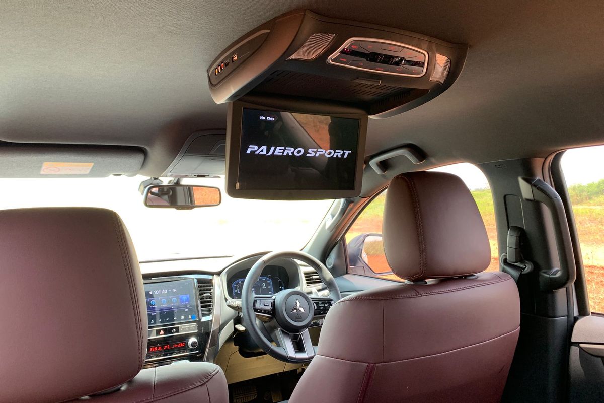 Ruang interior New Pajero Sport