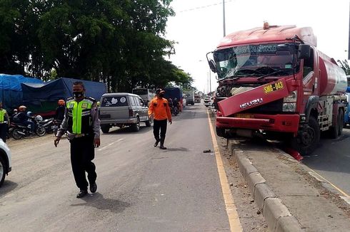 Tabrakan Beruntun Libatkan Truk Tangki dan Mobil Boks di Kendal, 1 Orang Tewas