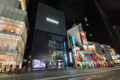 Mengunjungi Galaxy Store Tokyo yang Memajang 1.000 Smartphone