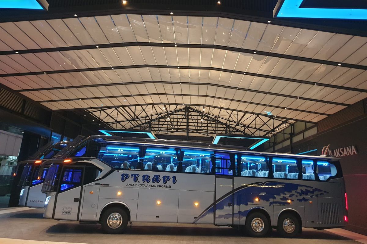 Bus AKAP baru PT Rapi