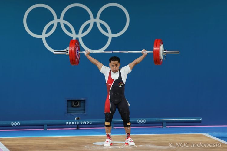 Eko Yuli Irawan saat bertanding di Olimpiade Paris 2024 di South Paris Arena, Rabu (7/8/2024) malam WIB. 