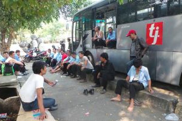 Rugikan Operator Rp 500 Juta Puluhan Pramudi Transjakarta Dipecat