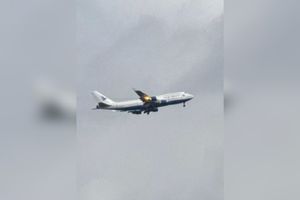 Mesin Pesawat Garuda Terbakar Usai 'Take Off', Kemenhub Lakukan Inspeksi Khusus