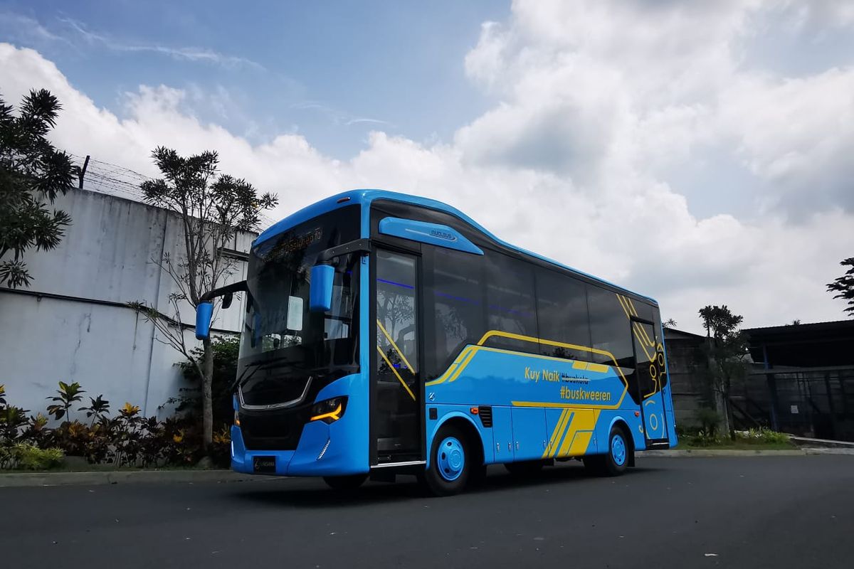 Bus baru karoseri Laksana, Nucleus 5