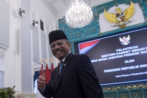 Kerumitan Menunggu Suahasil Nazara
