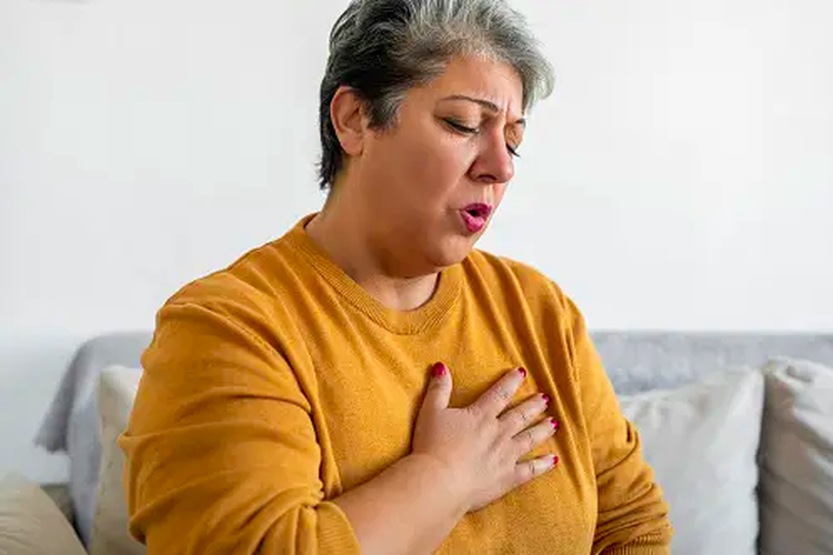 RSV pada Lansia Tidak Boleh Disepelekan, Ini Risiko dan Dampaknya