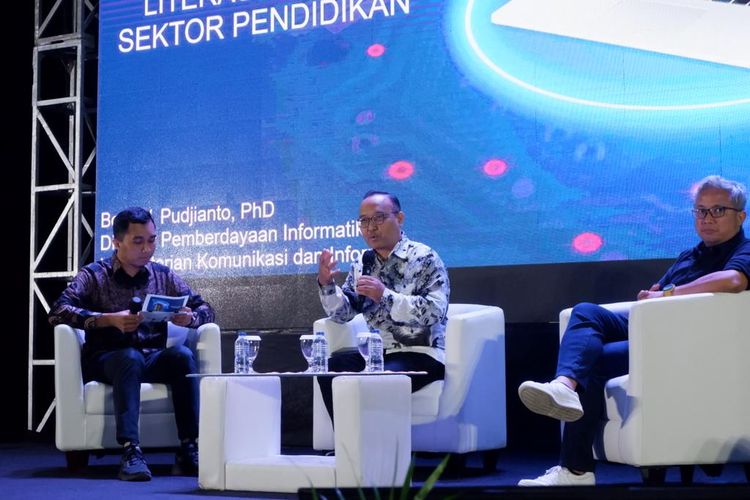 Kemenkominfo Kick Off Literasi Digital Sektor Pendidikan pada Kamis, 23 Februari 2023 secara hibrid di Menara Danareksa, DKI Jakarta.