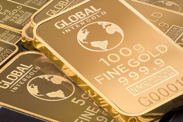 Ilustrasi emas. Cara jual emas. Tips jual emas. Jual emas agar untung maksimal. Harga emas.