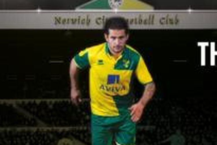 Seragam Norwich City 2015-2016.