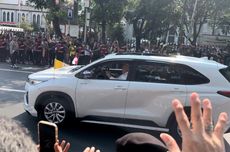 Paus Fransiskus Tiba di Masjid Istiqlal, Kembali Sapa Umat yang Menanti di Depan Gerbang