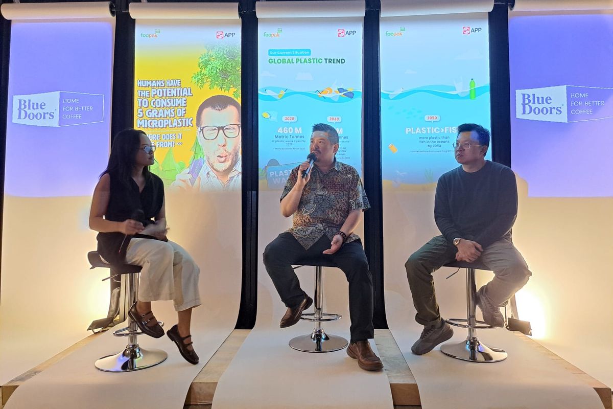 APP Group dan Bluedoors meluncurkan kemasan kopi biodegradable pada Selasa (10/12/24) di Jakarta.