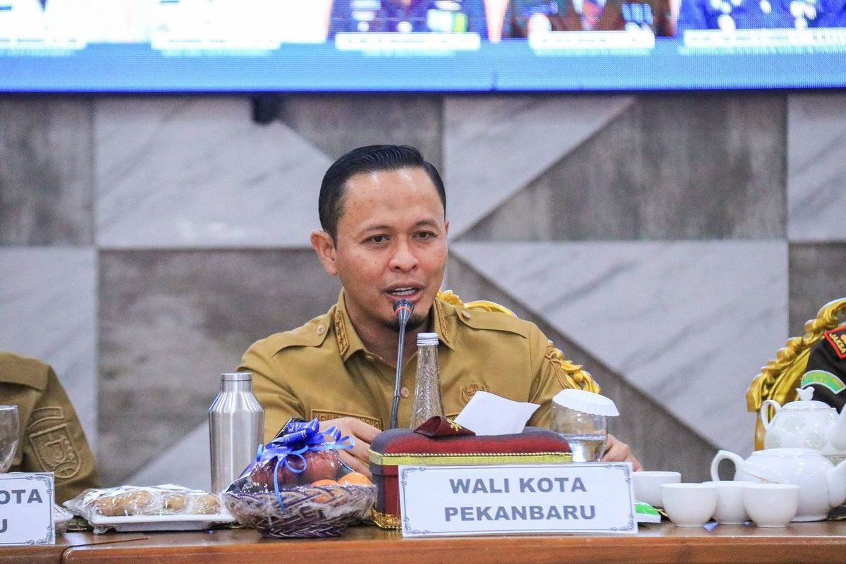 Wali Kota Pekanbaru Agung Nugroho memaparkan strategi peningkatan PAD melalui kemudahan pajak dan perizinan guna mendorong kepatuhan masyarakat.