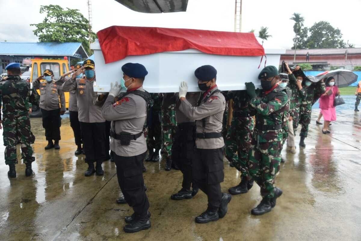 Bentrok TNI-Polri Tewaskan 3 Polisi di Papua, Janji Tetap Solid hingga Minta Maaf