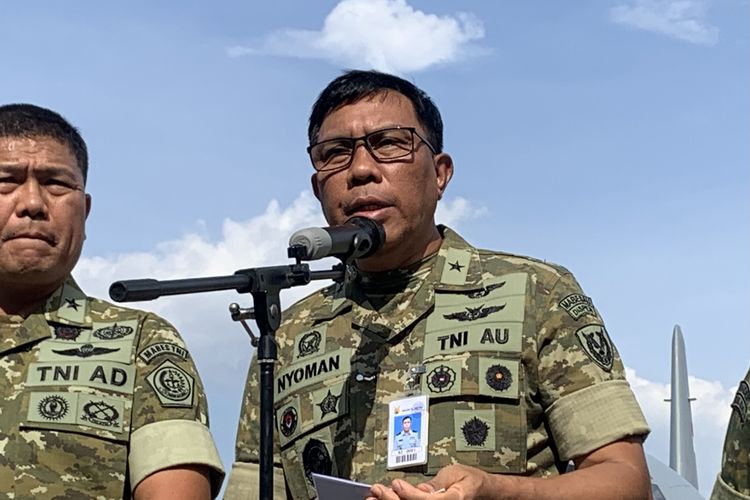 TNI AU Minta Maaf soal Kaca Mobil Warga Pecah akibat Puing Flare Jet Tempur