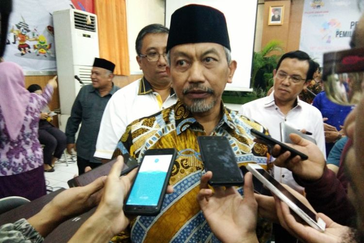 Kontestan Pilkada Jabar, Ahmad Syaikhu saat ditemui usai rapai pleno terbuka penetapan gubernur dan wakil gubernur Jawa Barat di Kantor KPU Jabar, Selasa (24/7/2018).