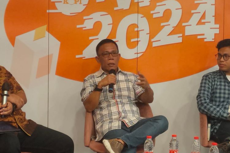Politisi PDI-P Masinton Pasaribu dalam diskusi KedaiKopi OTW 2024, di kawasan Menteng, Jakarta Pusat, Rabu (3/5/2023).