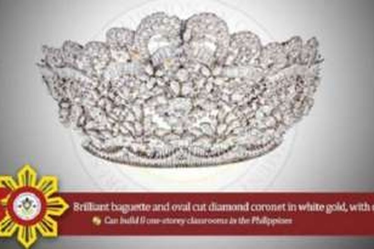 Salah satu perhiasan milik mantan ibu negara Filipina, Imelda Marcos yang dipamerkan secara online.