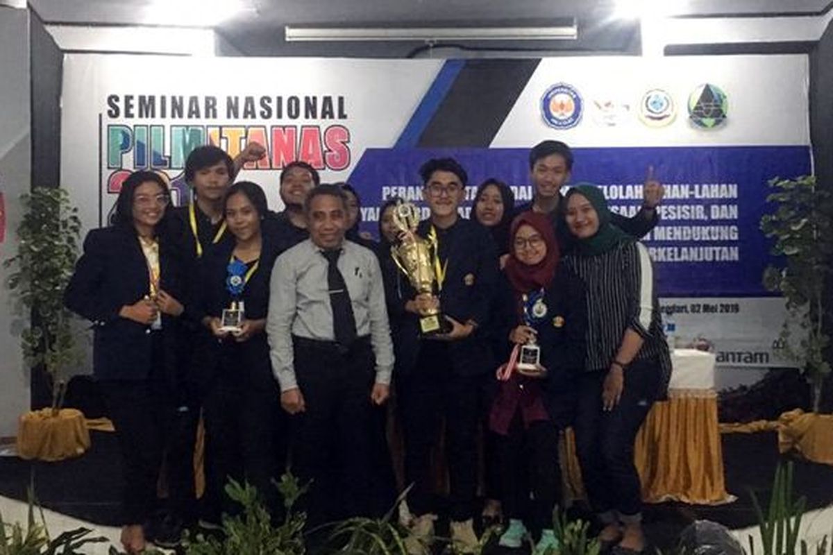 Himpunan Mahasiswa Keprofesian Ilmu Tanah dan Sumber Daya Lahan (Himatan) Fakultas Pertanian Universitas Padjadjaran (Unpad) raih gelar Juara Umum dalam Pekan Ilmiah Mahasiswa Ilmu Tanah Nasional (Pilmitanas) di Universitas Halu Uleo, Kendari, Sulawesi Tenggara (29/5-3/5/2019).