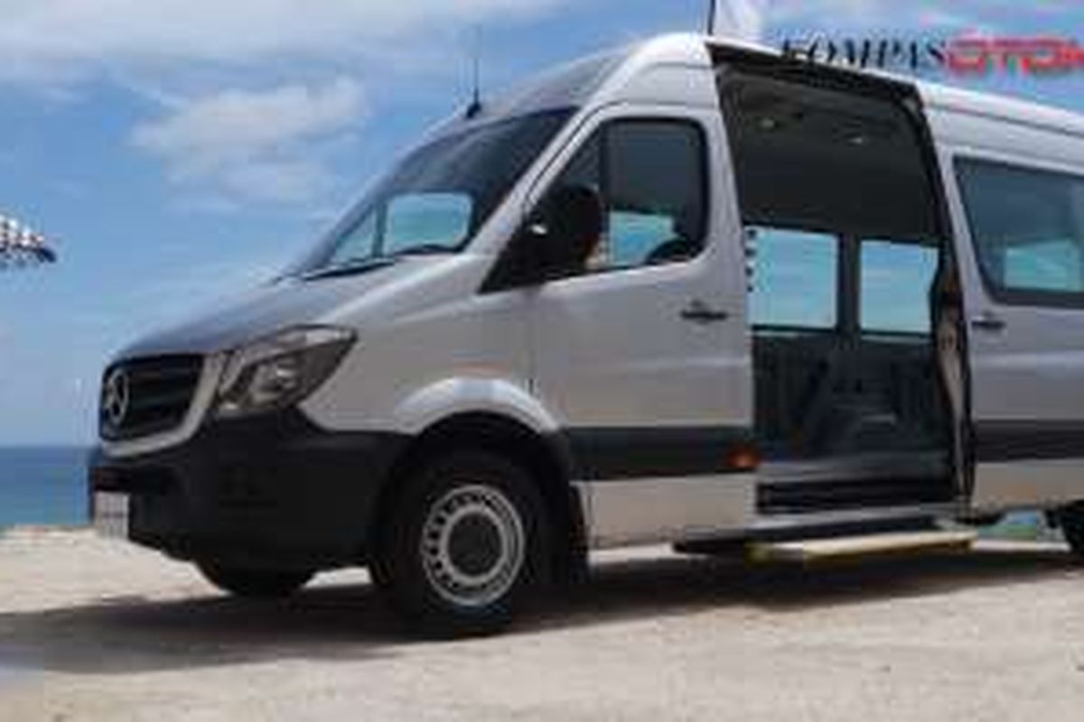 Mercedes- Benz Sprinter A3 punya dimensi lebih panjang dan tonase lebih banyak.