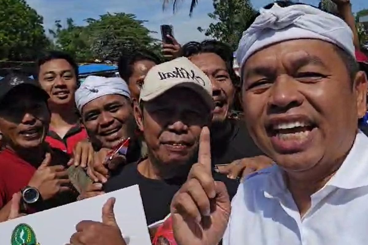 Gubernur Jawa Barat Dedi Mulyadi menemui kusir andong, penarik becak, dan ojek di Garut serta meminta mereka tidak beroperasi selama mudik dan balik dengan kompensasi Rp3 juta per orang, Kamis (20/3/2025).
