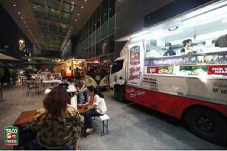 Taco Food Truck Jakarta di Lippo Mall Puri Indah.