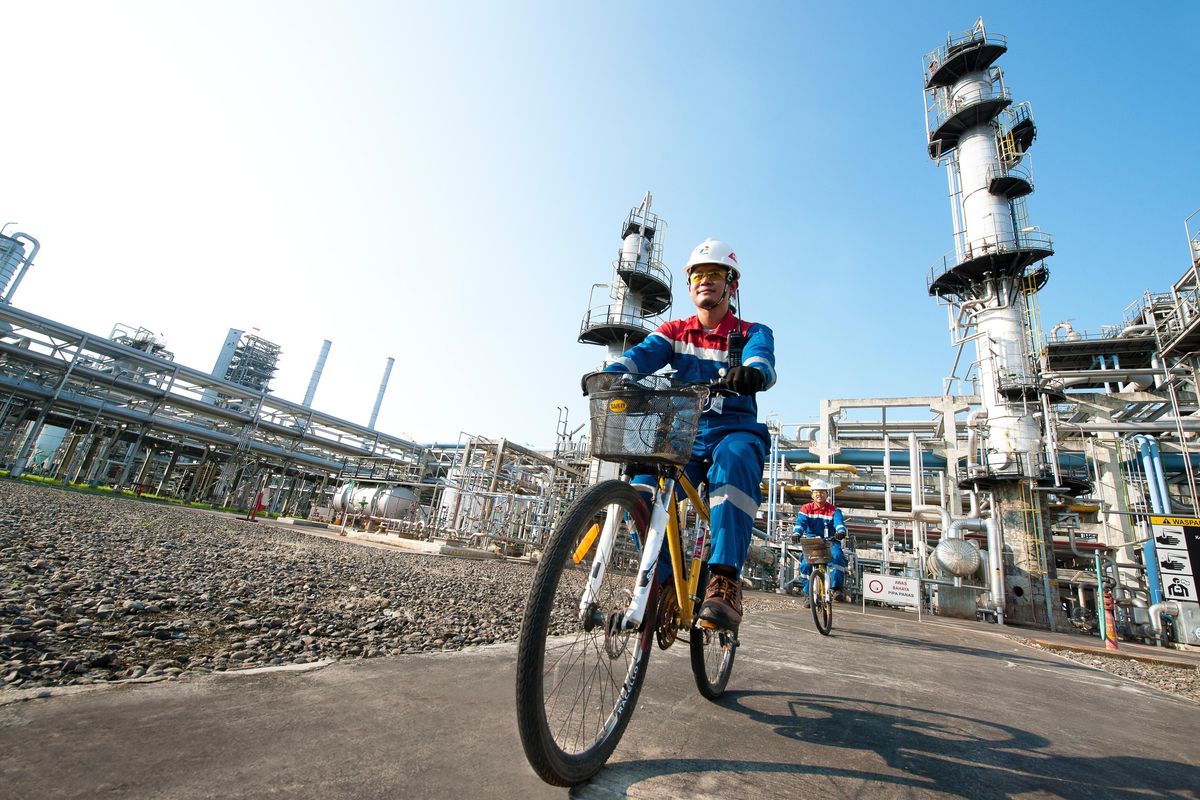 Ilustrasi pekerja Pertamina.