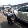 10 Mobil Kena Derek akibat Parkir Liar di Senopati, Ini Dasar Hukumnya