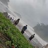 Kronologi Wisatawan Tewas Setelah Digulung Ombak di Pantai Madasari Pangandaran