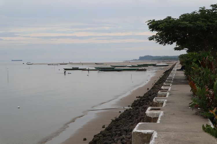Pantai Amal, salah satu tempat wisata di Kota Tarakan, Kalimantan Utara.