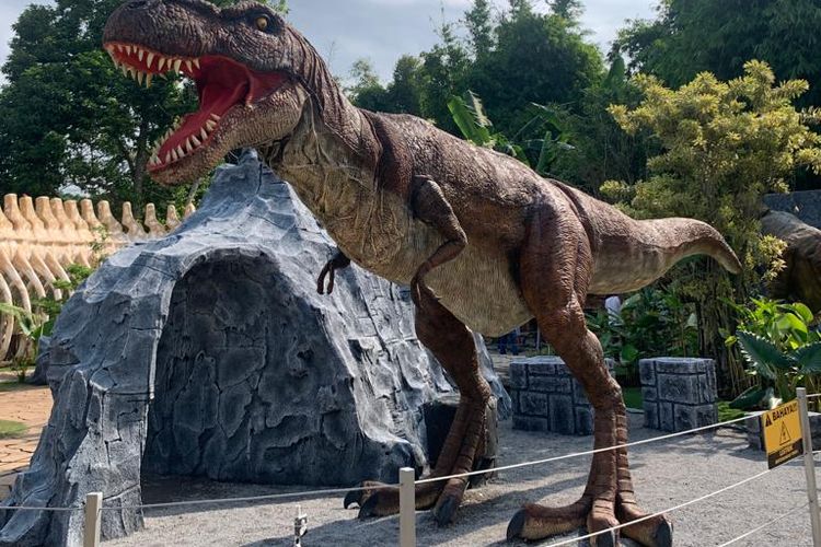 Garut Dinoland, tempat wisata bertema dinosaurus di Garut Jawa Barat
