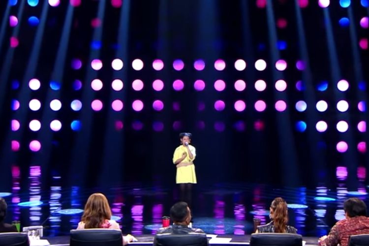 Ziva tampil di showcase pertama Indonesian Idol X, Senin (4/11/2019) malam.