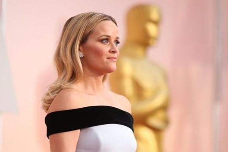 Reese Witherspoon menghadiri perhelatan Oscar 2015 di Hollywood, California, AS.