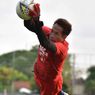 Peningkatan Intensitas Latihan Bukan Masalah bagi Kiper Andalan Persib