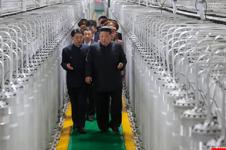 Kim Jong Un Pamer Pabrik Bom Nuklir Baru, Belajar dari Pengalaman Iran