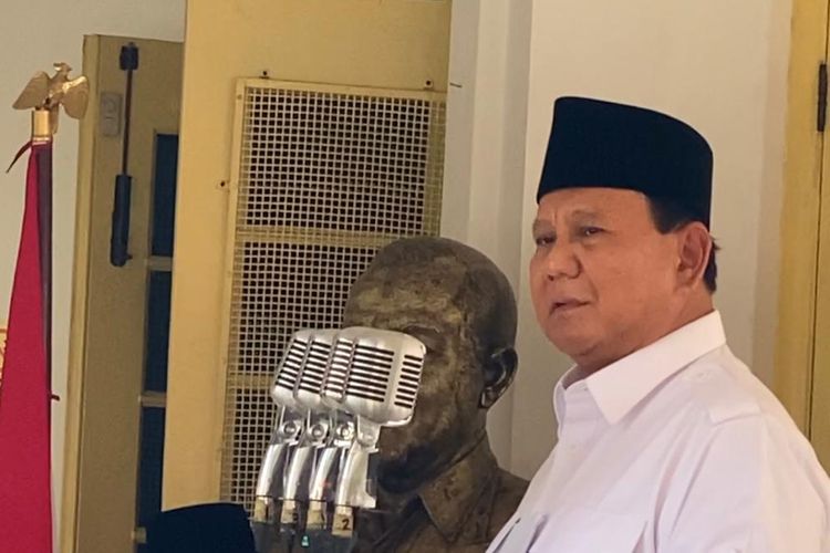 Sebagai informasi, Golkar dan PAN menambah tiga partai politik (parpol) yang sebelumnya sudah menyarakan dukungan kepada Prabowo untuk maju di Pilpres 2024. 