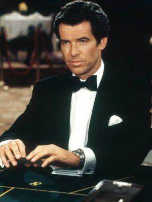 Pierce Brosnan memakai Omega di Goldeneye, 1995