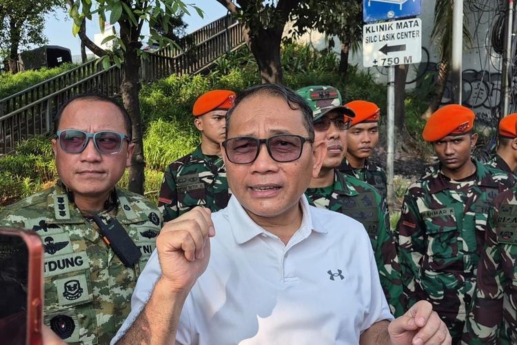 Wali Kota Jakpus Temui Warga yang Tutup Jalan Pejompongan: Mereka Minta Rekannya Dibebaskan