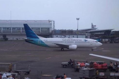 Ban Pesawat Garuda Pecah Ganggu Jadwal Penerbangan di Bandara Ngurah Rai Selama 22 Menit