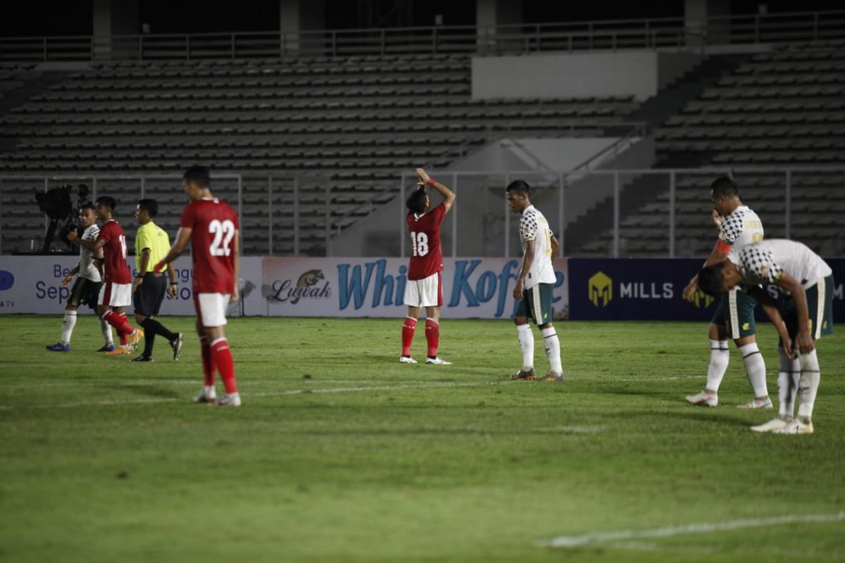Pemain Timnas U22 Indonesia, Kadek Agung, merayakan gol pada laga uji coba kontra Tira Persikabo di Stadion Madya, Senayan, pada Jumat (5/3/2021).