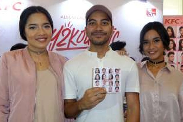 Grup vokal Gamaliel-Audrey-Cantika (GAC) diabadikan dalam acara jumpa pers Y2Koustic di sebuah restoran cepat saji di Kemang, Jakarta Selatan, Rabu (19/10/2016).