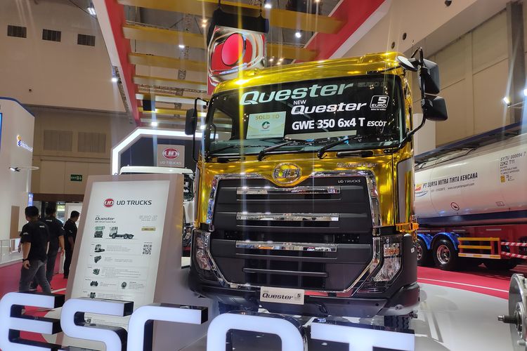 Truk Quester di booth UD Trucks pada GIIAS 2025
