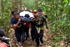 Lemas dan Sakit Saat Mendaki Gunung Halau-halau, Perempuan di Kalsel Dievakuasi 