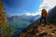 Virtual Tour Mendaki Gunung Rinjani, Peserta Pakai Jaket Gunung