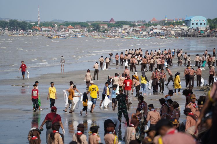 Kolaborasi 36 Ribu Pramuka Jatim dan Warga, 143 Rumah Tak Layak Dipugar, 80 Titik Pantai Dibersihkan