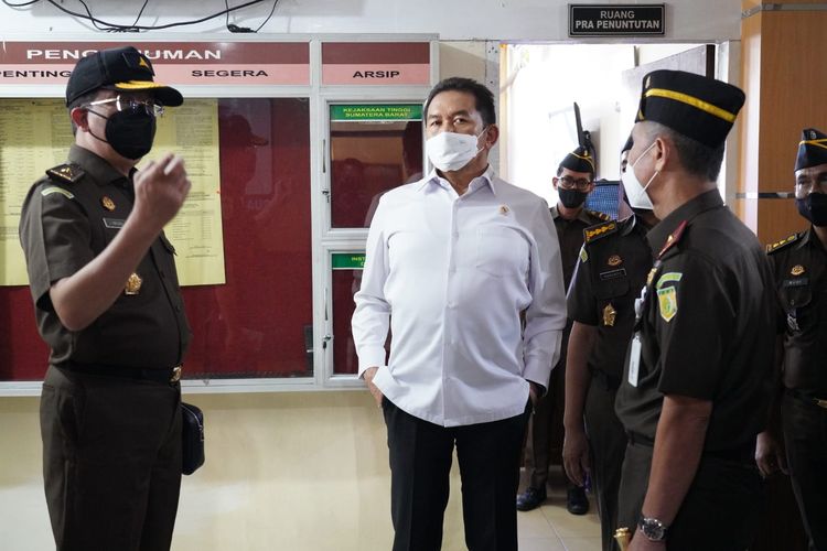 Jaksa Agung Republik Indonesia Sanitiar Burhanuddin dalam kunjungan kerjanya di Provinsi Sumatera Barat. Foto: Pusat Penerangan Hukum Kejagung RI