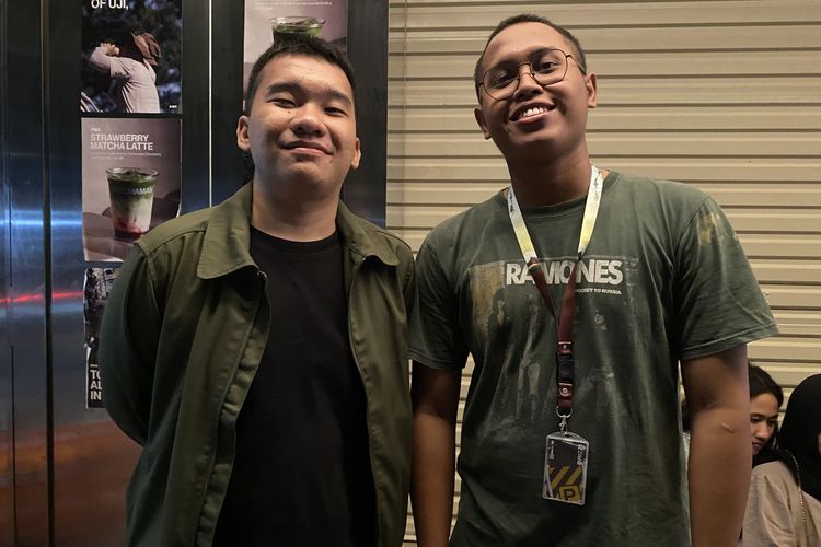 Mahasiswa, Sam (kiri) dan Alan (kanan) di Blok M, Jakarta Selatan, pada Sabtu (14/12/2024).