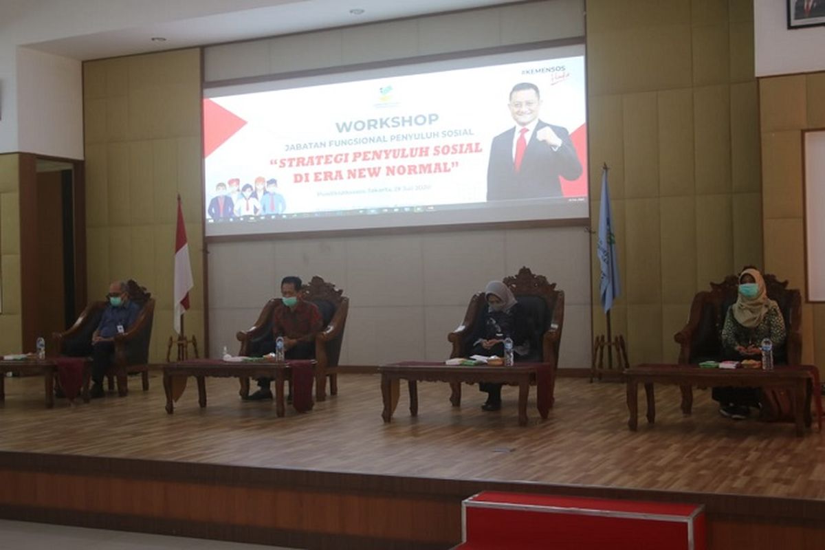 Kepala BP3S beserta jajarannya, dalam pembukaan Workshop Jabatan Fungsional Penyuluh Sosial 2020.
