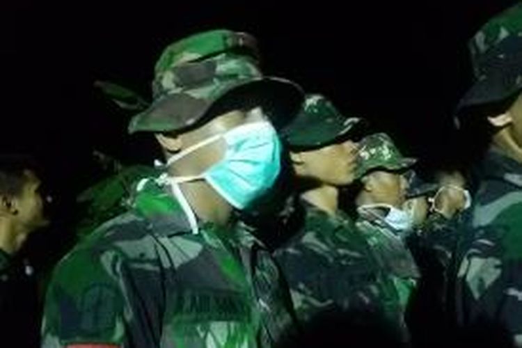 Lebih 350 serdadu dua batalyon di Balikpapan dikerahkan melokalisir sembiran lumpur.