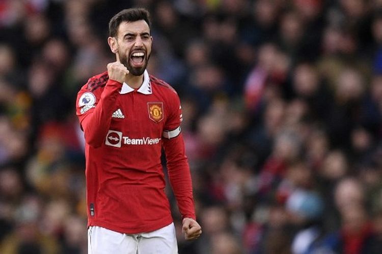 Ekspresi Bruno Fernandes seusai mencetak gol pada laga pekan ke-20 Liga Inggris yang mempertemukan Man United vs Man City di Stadion Old Trafford, Sabtu (14/1/2023) malam WIB. Gol Bruno Fernandes yang menjadi kontroversi menjadi awal kebangkitan Man United mengalahkan Man City 2-1.